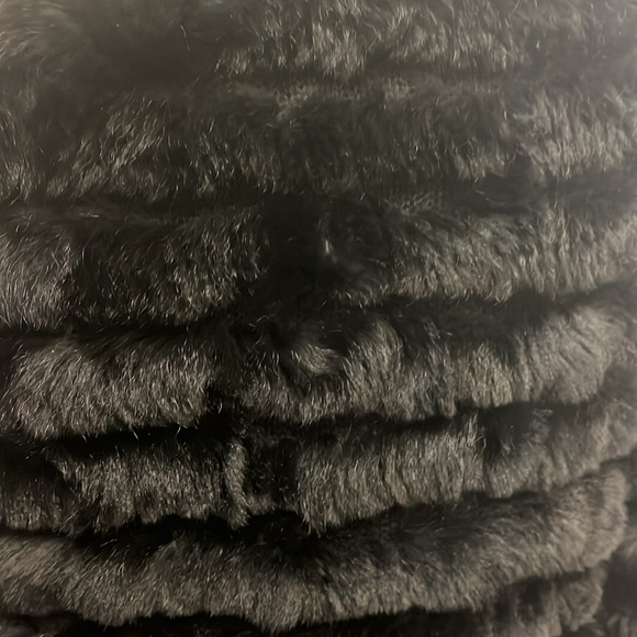 VINTAGE BCBG RABBIT FUR JACKET - Picture 5 of 6